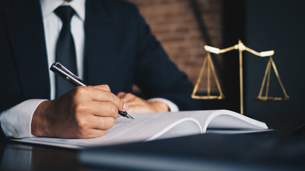criminal defense lawyer