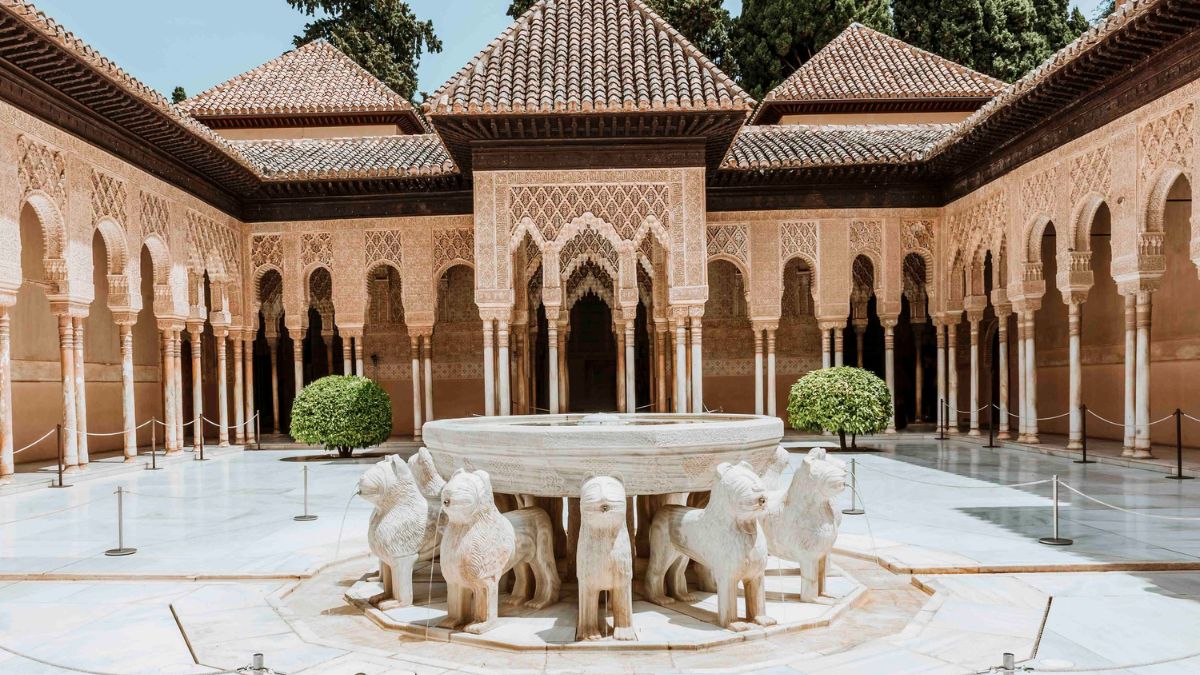 Alhambra Night Tour Attendance Revenue