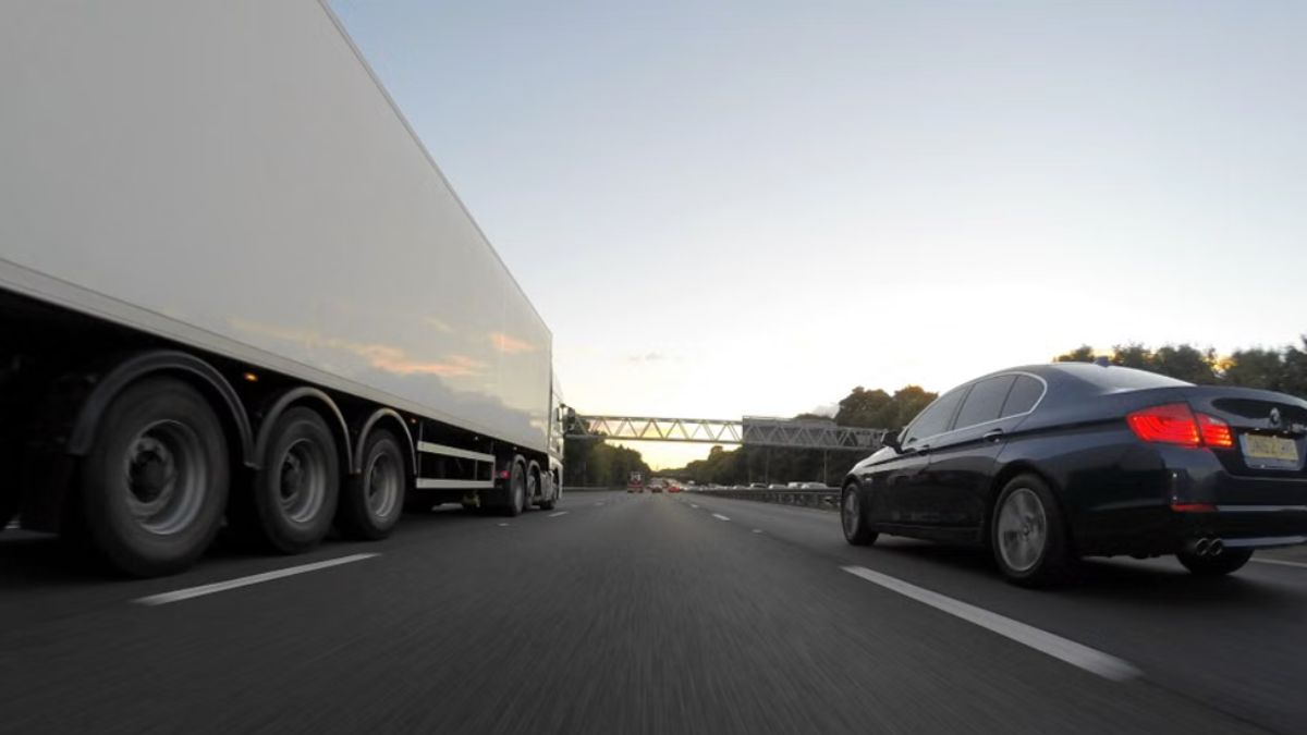 Commercial Vehicle