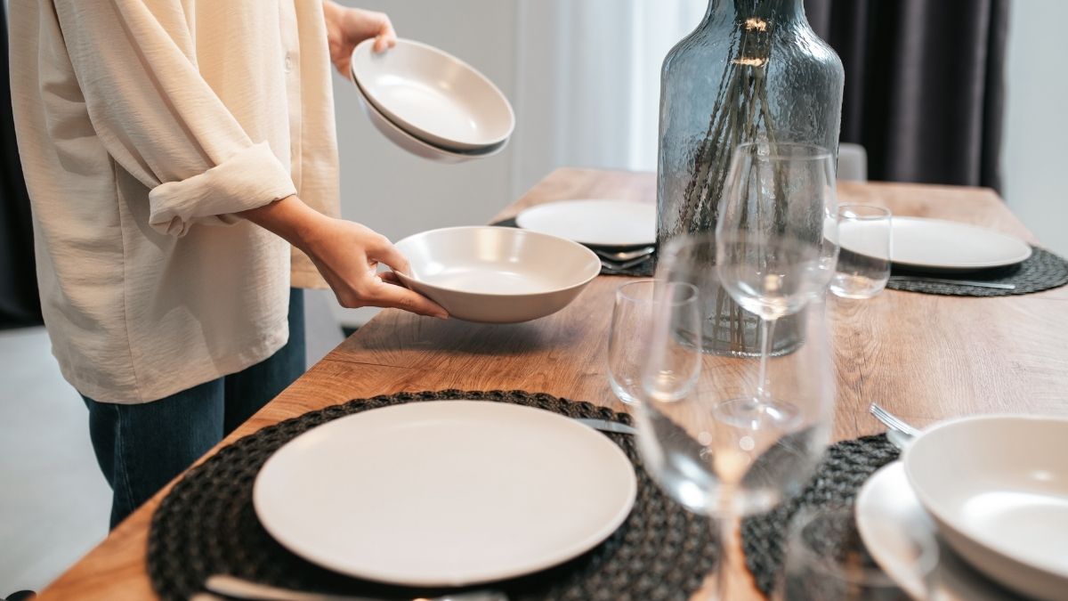 Dinnerware Set